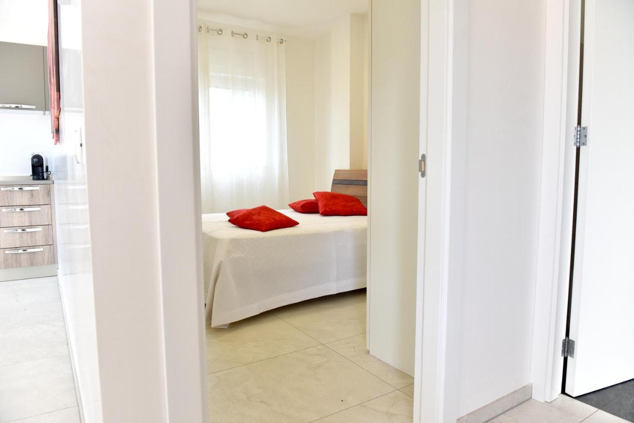 Il Tramonto Apartment - Villaggio Di Mary Locorotondo Luaran gambar