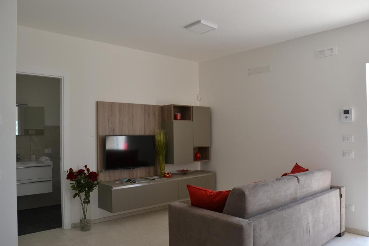 Il Tramonto Apartment - Villaggio Di Mary Locorotondo Luaran gambar